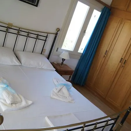 Glafkos House Holiday home *